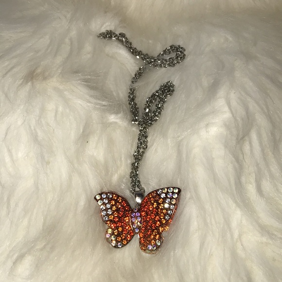 Butterfly Rhinestone Necklace - Picture 9 of 16